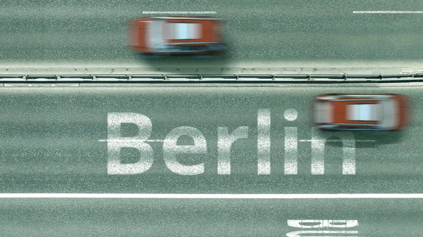 Overhead beskådar av den upptagna bil vägen med Berlin text. Resa till Tyskland 3D-rendering — Stockfoto