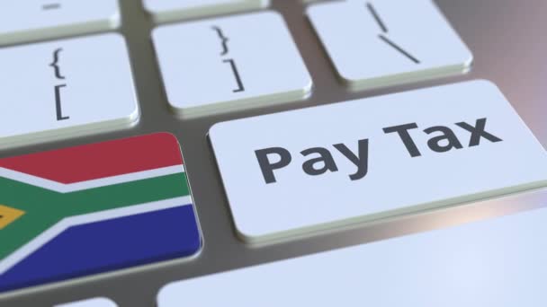 コンピュータのキーボードで南アフリカの税金のテキストとフラグを支払います。課税関連の概念3Dアニメーション — ストック動画