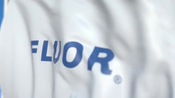 Acenando bandeira com logotipo da Fluor Corporation, close-up. Editorial loopable animação 3D — Vídeo de Stock
