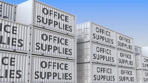 Container werf vol met containers met kantoorbenodigdheden. Productie, export of import gerelateerde loop bare 3D-animatie — Stockvideo