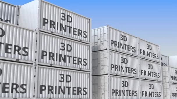 Контейнерный терминал, полный контейнеров с 3D принтерами. Производство, экспорт или импорт связанной с петлей 3D анимации — стоковое видео
