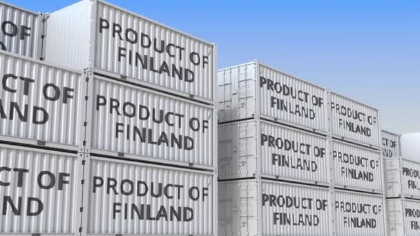 Containrar med produkt från Finland text i en containerterminal, loopbar 3D-animering — Stockvideo