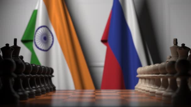 Juego de ajedrez contra banderas de la India y Rusia — Vídeo de stock