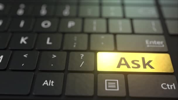 Клавіатура з чорним комп'ютером і золотим ключем запиту. Концептуальна 3D анімація — стокове відео