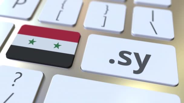 Dominio sirio .sy y la bandera de Siria en los botones en el teclado del ordenador. Animación nacional en 3D relacionada con internet — Vídeo de stock