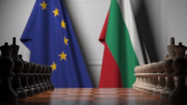 Bendera Uni Eropa dan Bulgaria di belakang pion pada papan catur. Permainan catur atau persaingan politik terkait animasi 3D — Stok Video