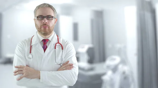 Aggódó férfi orvos a modern kórház kórtermében. — Stock Fotó