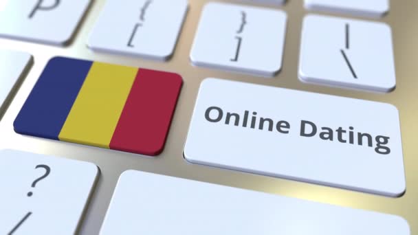 Online Dejting text och flagga för Rumänien på tangentbordet. Konceptuell 3D-animering — Stockvideo