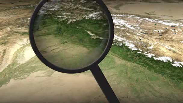 Увеличительное стекло находит город Лахор на карте, 3D рендеринг — стоковое видео