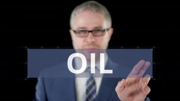 Businessman sfoglia le opzioni OIL, GAS e GOLD sul display moderno — Video Stock