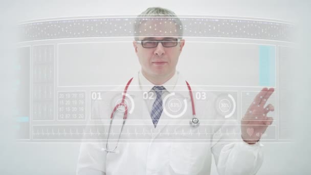 NEUROLOJY sekmesi ve modern bir tıbbi ekranın önünde bir doktor — Stok video