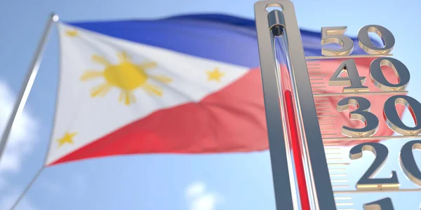 O termômetro mostra alta temperatura do ar contra a bandeira borrada das Filipinas. Previsão do tempo quente relacionado renderização 3D — Fotografia de Stock