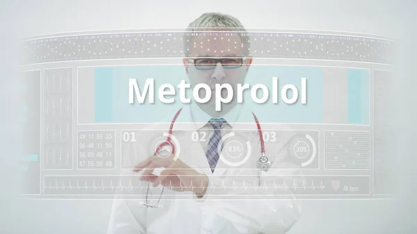 METOPROLOL γενόσημο φάρμακο όνομα κύλησε από ένα γιατρό σε μια σύγχρονη οθόνη — Φωτογραφία Αρχείου