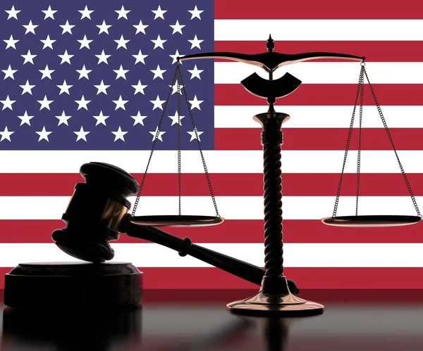 Juez retroiluminado mazo y escalas en la bandera de los EE.UU. fondo, 3d representación — Foto de Stock