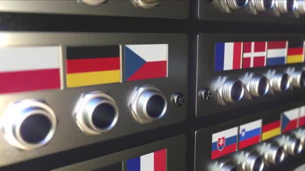 Inserimento connettore in una presa con bandiera dei Paesi Bassi. Concetto di traduzione o connessione online, animazione 3d — Video Stock