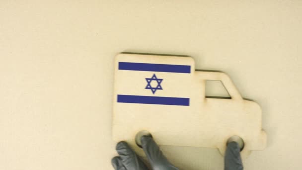Bandera de Israel en el icono del camión de cartón reciclado, concepto nacional de logística sostenible — Vídeos de Stock