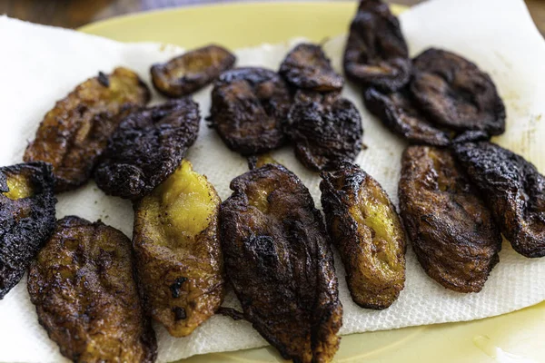 Nigeriano Profundo Frito Plátano maduro listo para comer — Foto de Stock