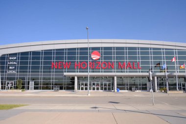 17 Eylül 2025 - Calgary Alberta Kanada - New Horizon Alışveriş Merkezi