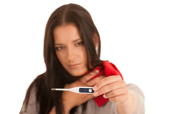 Женщины Жар Проверяющий Температуру Тела Помощью Термометра Изолированного Белом Фоне — стоковое фото