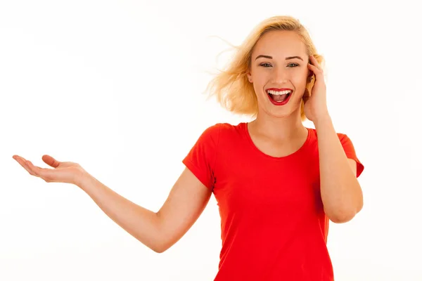 Attraente Bella Giovane Donna Bionda Che Punta Nel Copyspace Quando — Foto Stock