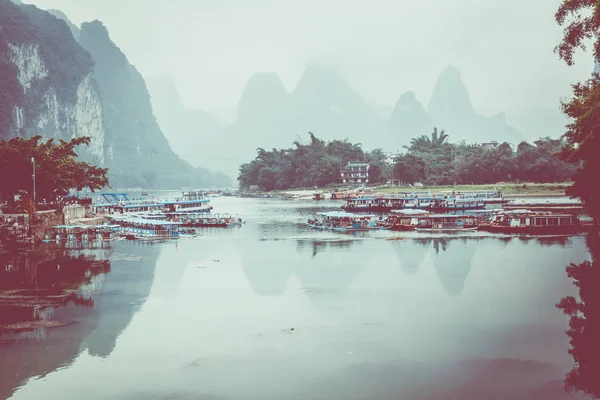 Fluss Lijiang Fluss Ausflugsboote Der Seebrücke Xingping — Stockfoto