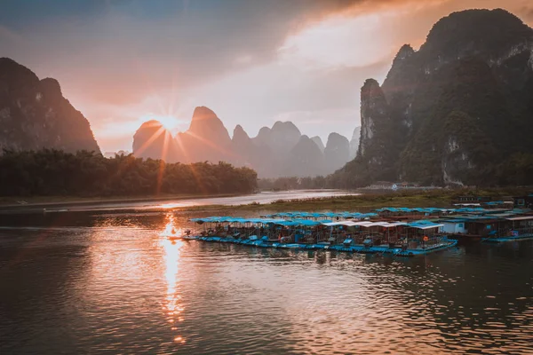 Sonnenuntergang Fluss Xingping Guilin China Xingping Ist Eine Stadt Norden — Stockfoto