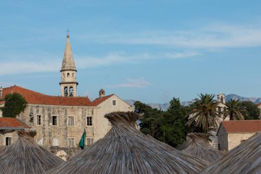Budva Riviera kalenin tarihi kent gözlem güverteden panoramik manzaralı. Budva. Karadağ.