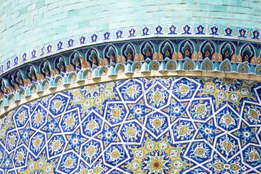 Barak Khan medrese, dekore edilmiş kubbe. Imam Meydanı hast (Həzrəti Imam) olan bir dini merkezi Taşkent.