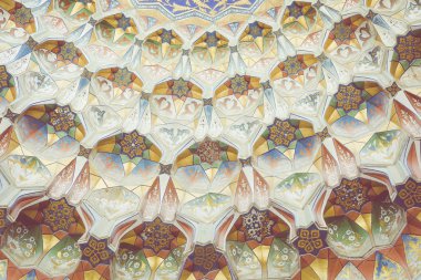 Dekoratif desen ve ana girişinde Abdullaziz Khan medrese Buhara, Özbekistan'a mimari detaylar