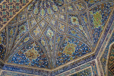 Semerkant, Özbekistan 'daki Registan Meydanı Camii ve Madrasah kompleksi