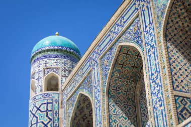 Semerkant, Özbekistan 'daki Registan Meydanı Camii ve Madrasah kompleksi