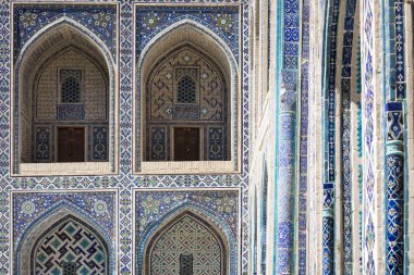 Semerkant, Özbekistan 'daki Registan Meydanı Camii ve Madrasah kompleksi