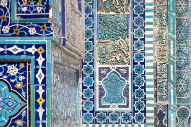 Ayrıntı, tarihsel Kutsal Mezarlık Şahi Zinda Semerkand, Özbekistan'a cephe.