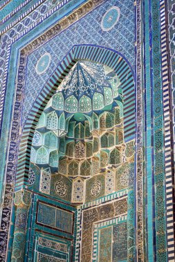 Ayrıntı, tarihsel Kutsal Mezarlık Şahi Zinda Semerkand, Özbekistan'a cephe.