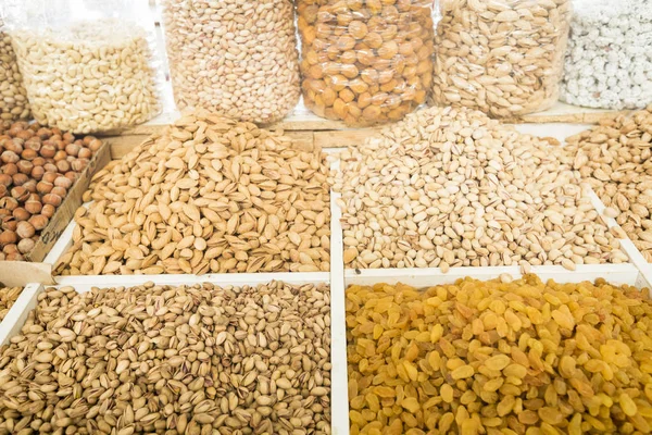Trockenfrüchte Und Nüsse Auf Dem Lokalen Lebensmittelmarkt Taschkent Usbekistan — Stockfoto