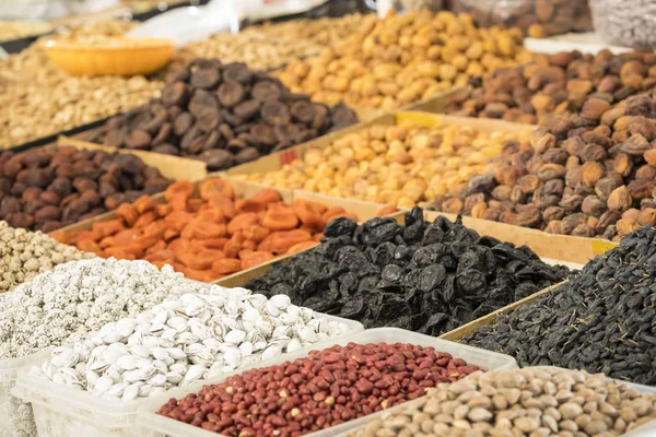 Torkad Frukt Och Nötter Lokala Matmarknad Tasjkent Uzbekistan — Stockfoto