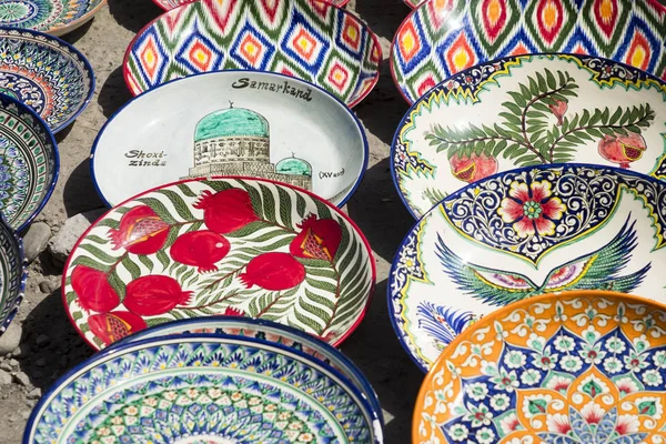 Plates Pots Street Chorsu Bazaar City Tashkent Uzbekistan — Stock Photo, Image