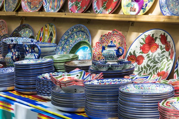 Plaques Pots Dans Une Rue Bazar Chorsu Dans Ville Tachkent — Photo