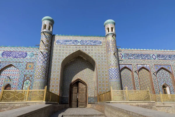 Palácio Khan Kokand Uzbequistão Palácio Antigo Com Fachadas Mosaico Colorido — Fotografia de Stock