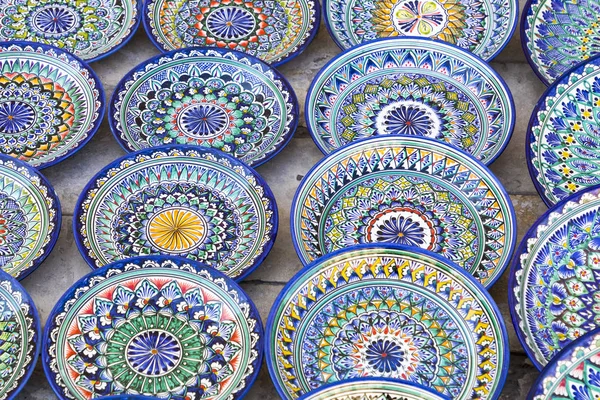 Piatti Pentole Mercato Strada Nella Città Bukhara Uzbekistan Souvenir Tradizionale — Foto Stock