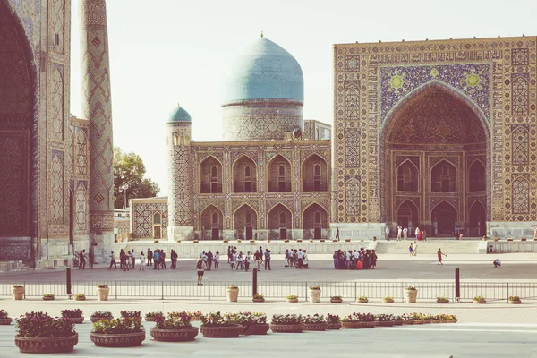 Τζαμί Registan Την Καρδιά Της Την Αρχαία Πόλη Της Σαμαρκάνδης — Φωτογραφία Αρχείου