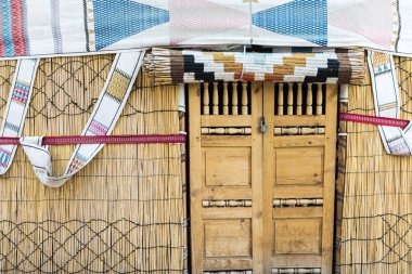 Yurts Özbekistan, geleneksel el sanatları ve desenleri.