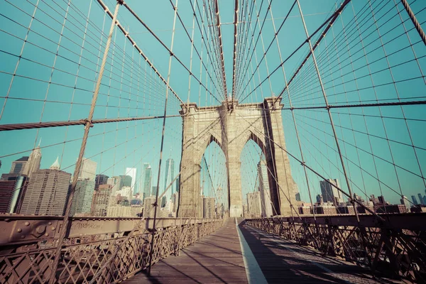 Brooklyn Bridge w Nowym Jorku. Sławny w Usa o poranek — Zdjęcie stockowe