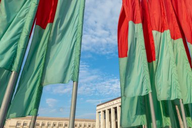 Minsk, Beyaz Rusya - 11 Eylül 2018: Rusya Minsk Ekim meydanında Sarayı.