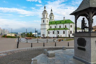 Minsk, Beyaz Rusya - 11 Eylül 2018: Katedrali Minsk - kilise Beyaz Rusya ve sembol, sermaye Kutsal Ruh'un. Ünlü dönüm noktası