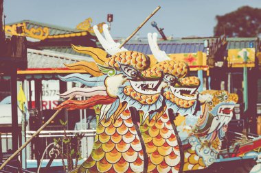 Nehrin Hue, Vietnam için geleneksel Dragon Tekne