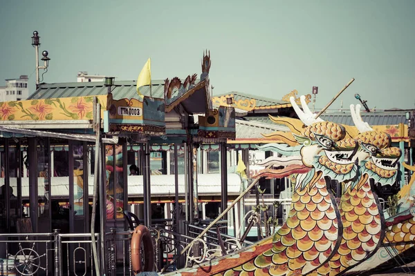 Traditionella Dragon Båt Parfymfloden Hue Vietnam — Stockfoto