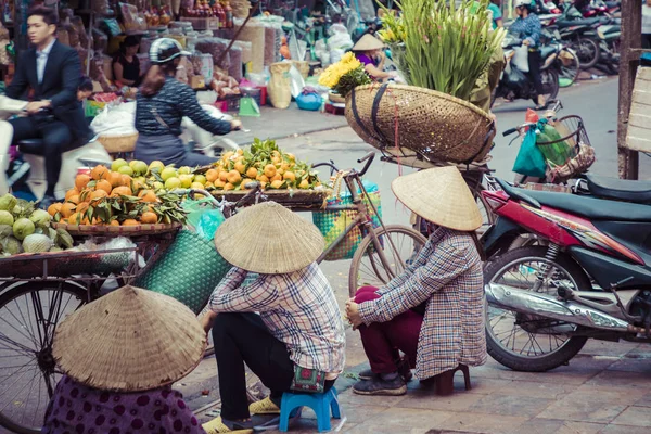 Taze Sebze Meyveler Hanoi Vietnam Için Geleneksel Sokak Pazarında — Stok fotoğraf