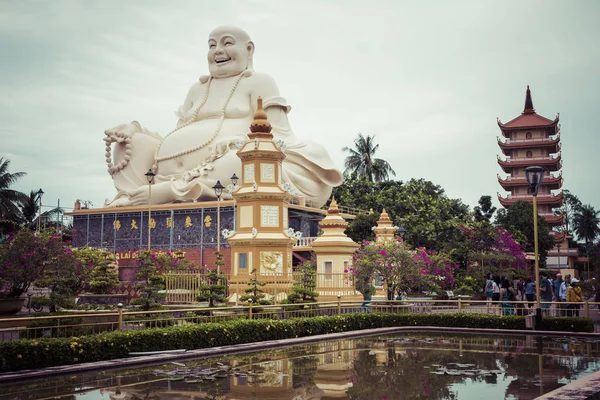 Hatalmas Szobor Ülő Mosolygó Buddha Vinh Tranh Pagoda Tho Mekong — Stock Fotó