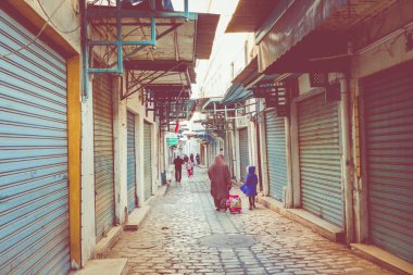 Sousse, Tunus - 13 Aralık 2018: Sousse Medine'de. Ortaçağ kenti. Tunus